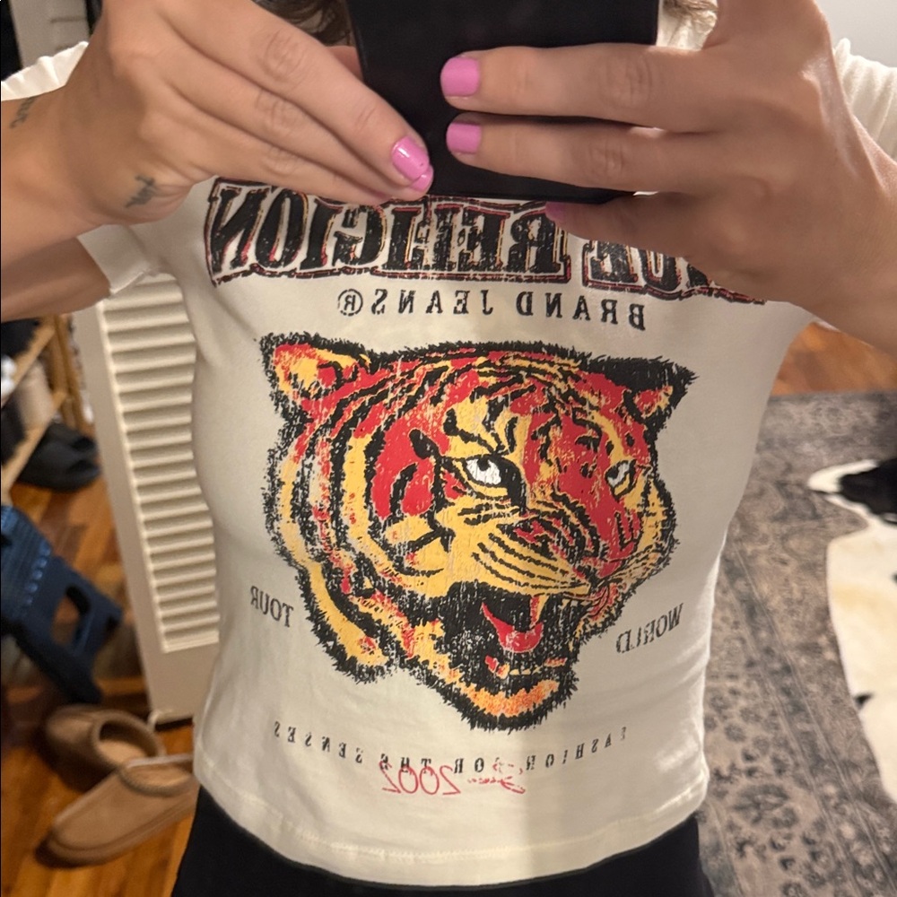 True Religion White Graphic Tiger Tee - Picture 3 of 5